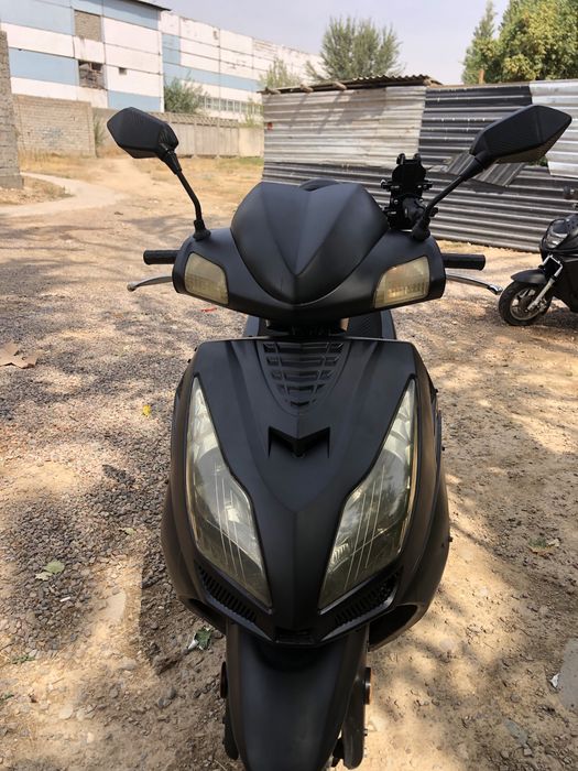 Скутер сотилади!