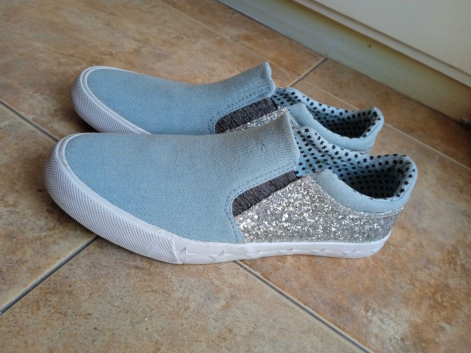 Нови дамски гуменки Replay