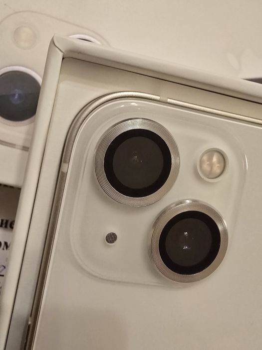 iPhone 13, White, 128 GB в идеальном состоянии