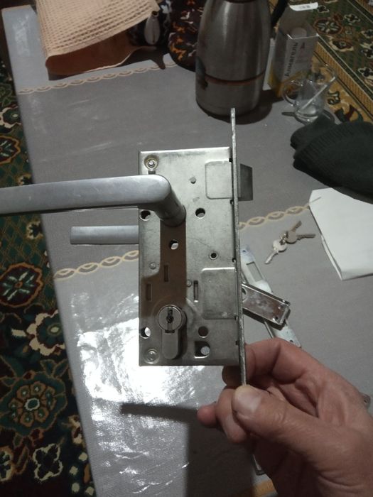 Замок очиш установка Eshik ochish zamokРемонт замков установка замков