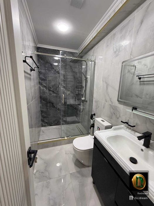 Сдается огромная квартира возле Seoul Mun, 4/2/10 150кв.м.