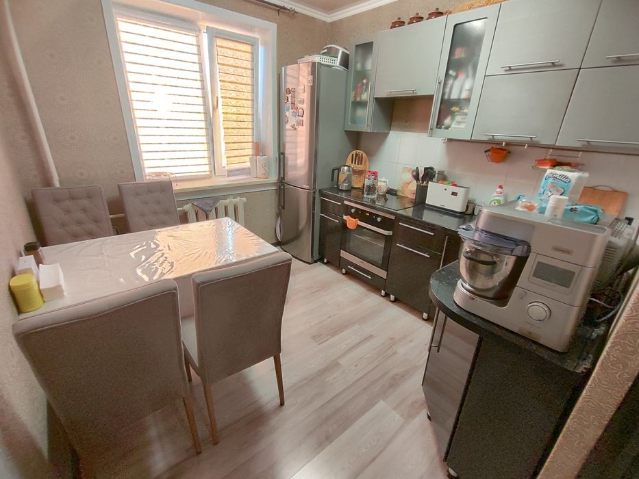 Продается 4-комн (9-41, 4 эт)