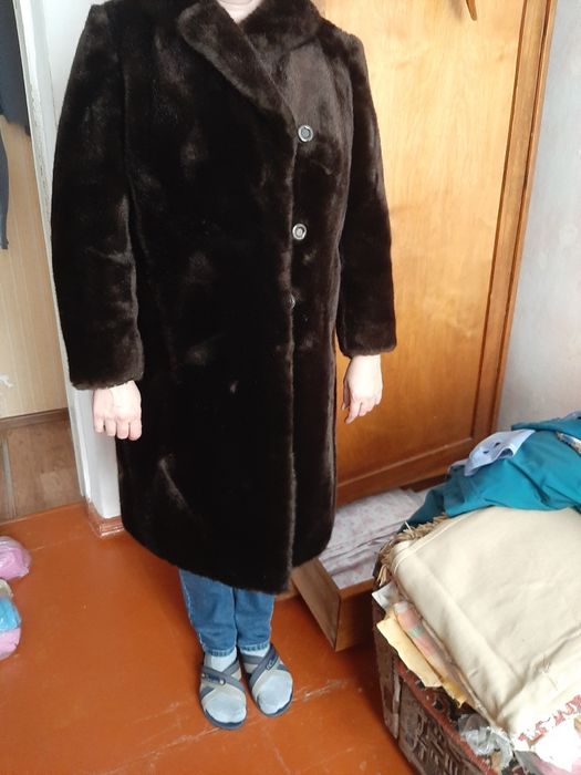 Продам шубы и пуховик