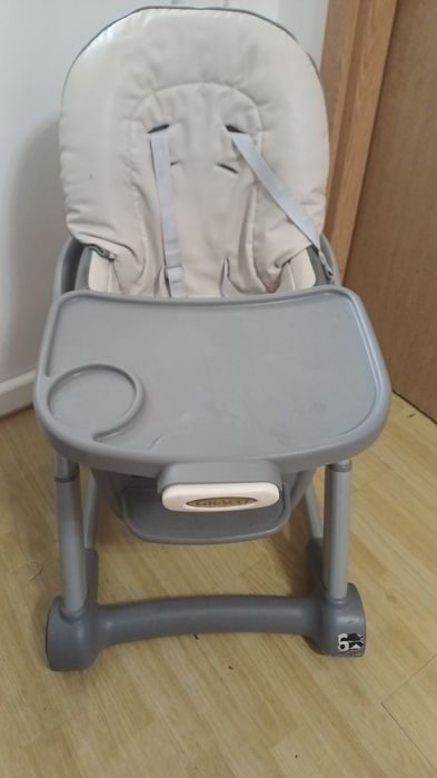 Scaun Graco de luat masa, 1200 Lei a costat, nou