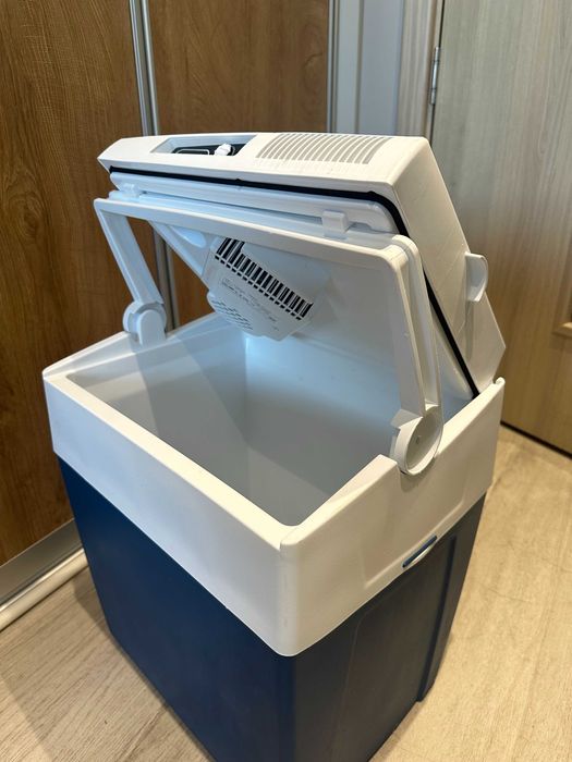 Немска хладилнa чанта Mobicool TC-29-12/230 - , 26л, 12V-220V