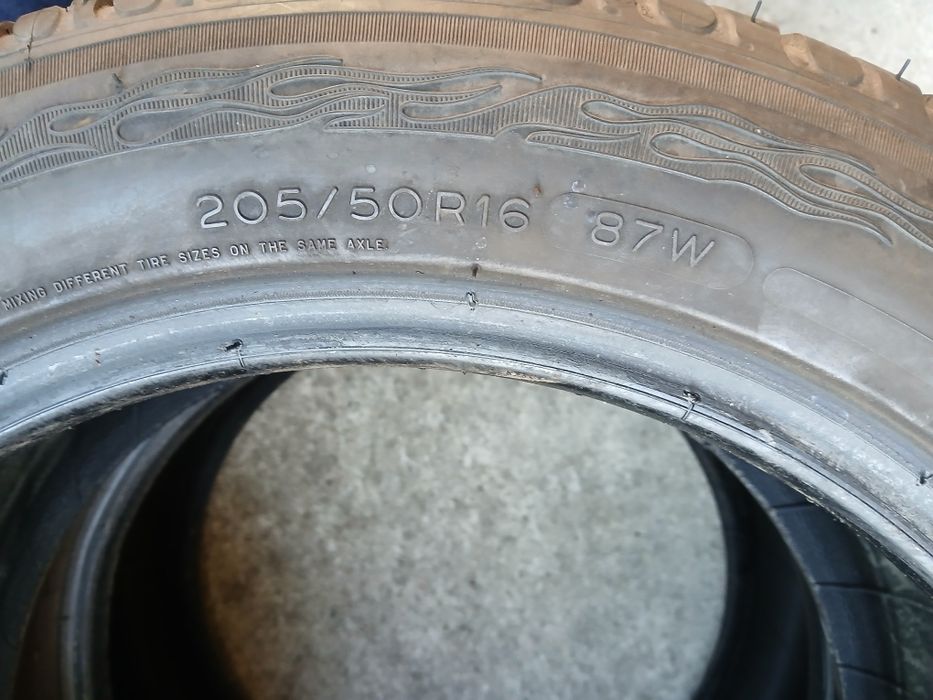 Летни гуми 16цола BF Goodrich 205/55/16-7мм-грайфер 2020година