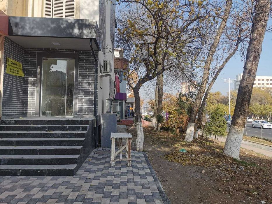 Продается нежилое помещение вдоль дороги Учтепа оутлет