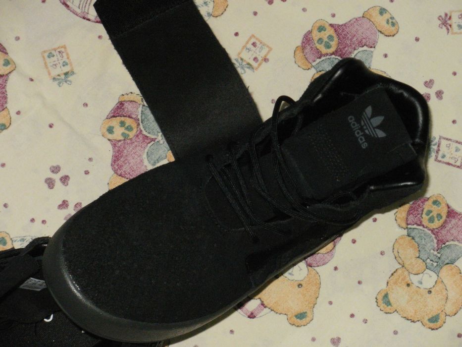 ADIDAS оригинални нови дамски кецове 38