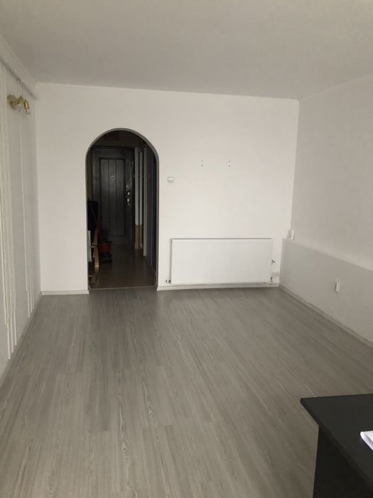 Garsoniera de inchiriat