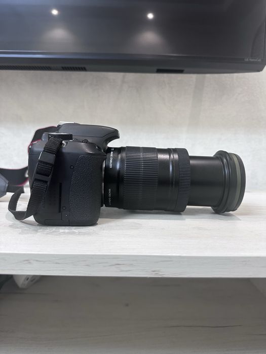 Canon 600D в отличном состоянии