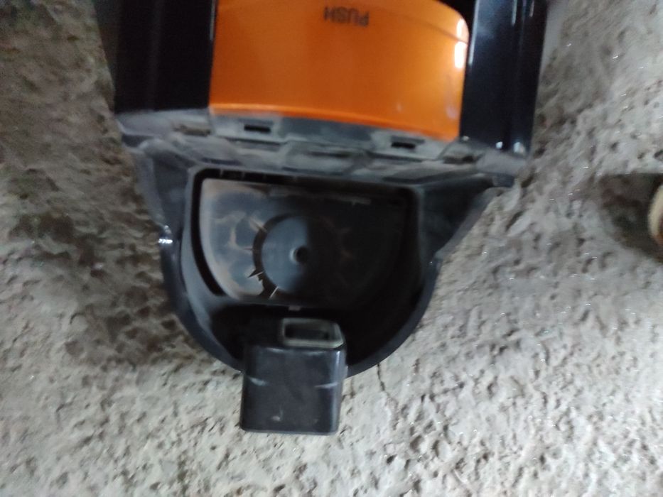 Продам пылесос на запчасти