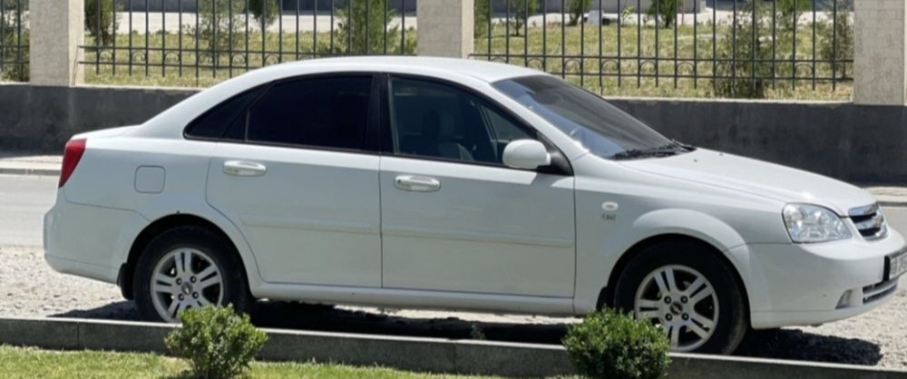 Lasetti 2013 yil mexanika yuz foiz yahshi moshina