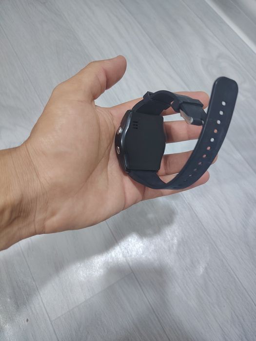 Smart soat v8 simkarta fleshka ketadigan