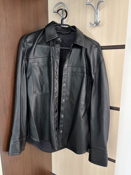 Връхни дрехи Reserved, Sinsay, Stradivarius, Zara