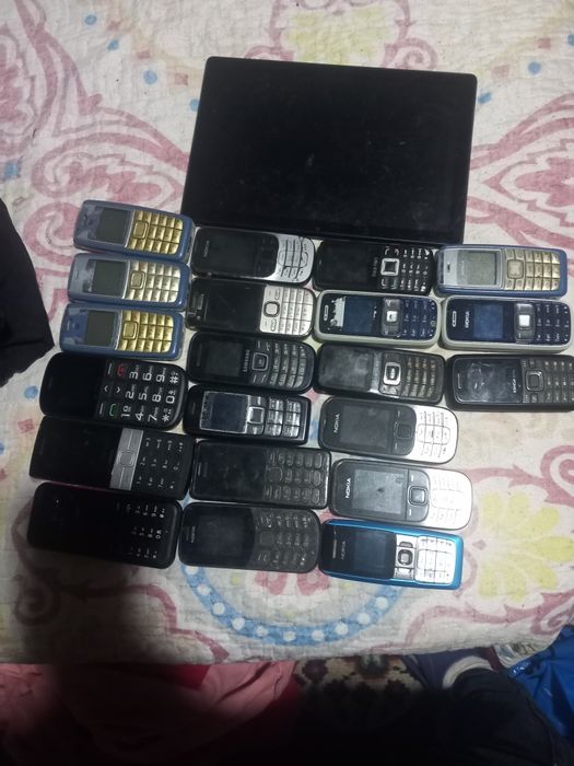 Telefoane pentru piese