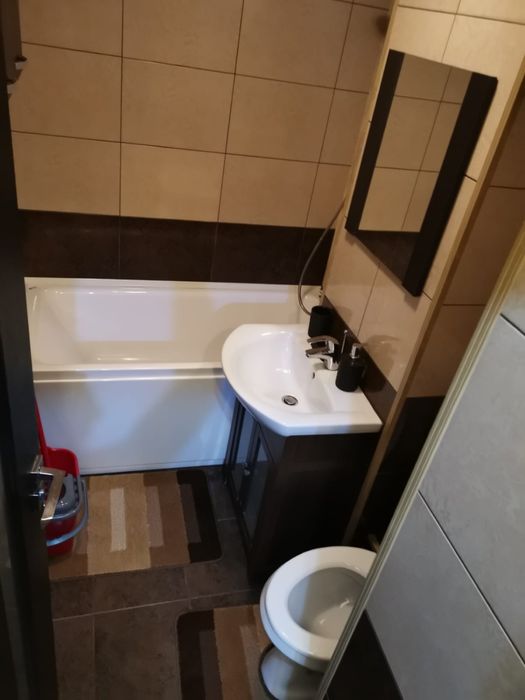 Chirie apartament o cameră