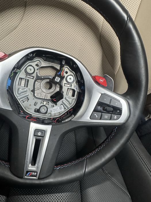 Bmw M волан за г20 г21 г22 става за доста модели
