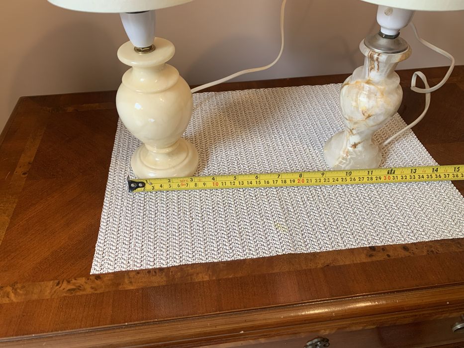 Lampa de noptiera sau masa