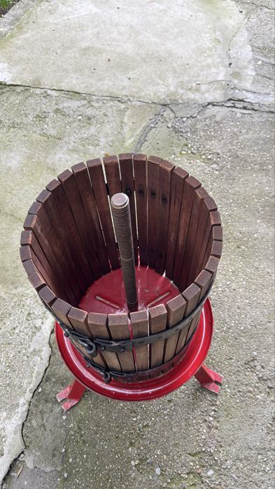 Zdrobitor, storcator(teasc) si cazan de inox pentru tuică