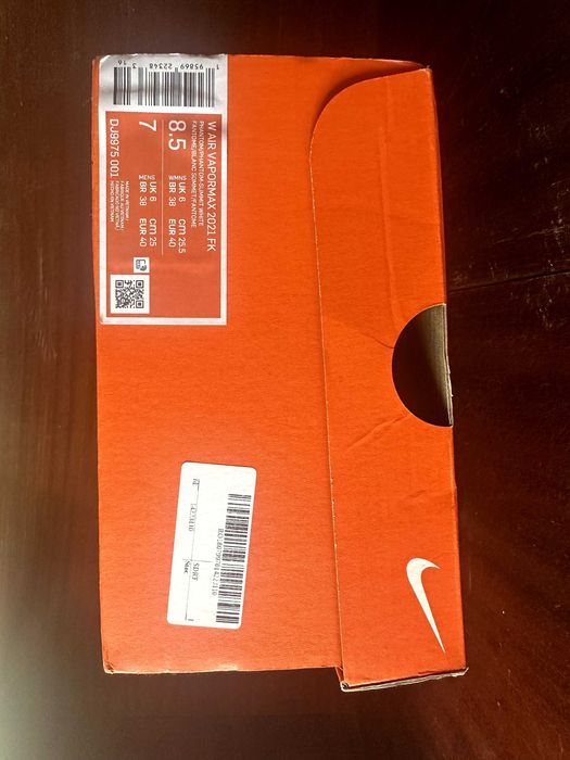 Дамски маратонки Nike VaporMax