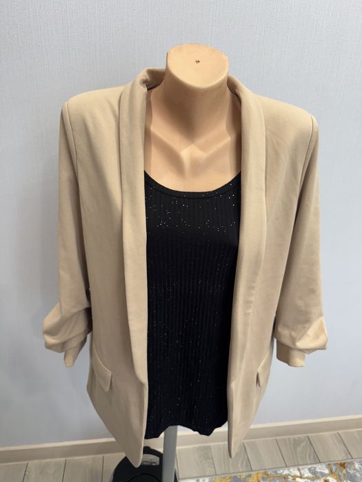 Пиджак костюмммм