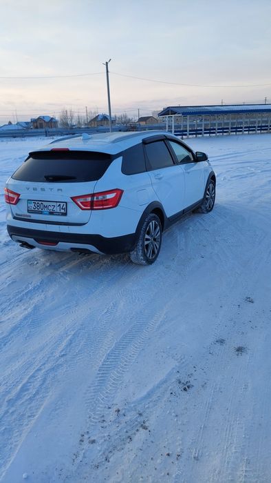 Продам автомобиль Лада Веста SW Cross