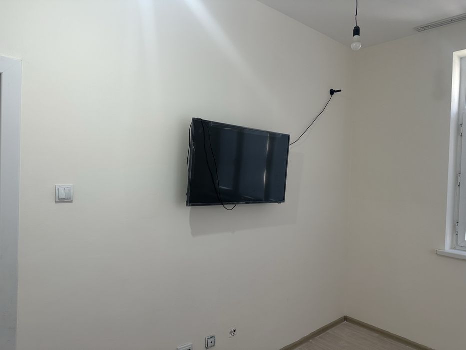 Bez makler 2 xonali uy oilaga yokida akuratni qizlaga beriladi