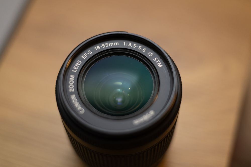 Canon EOS 90D с 3 обектива и 3 филтъра