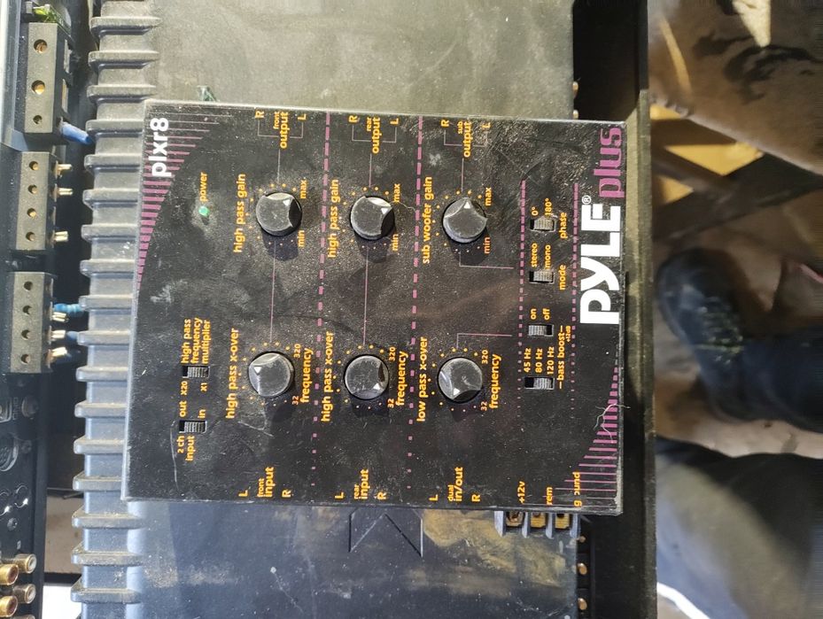 Усилвател Kenwood Sony Xplod и кондензатор Раптор 1 Фарад