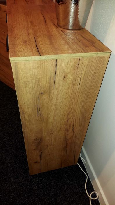 Vand 2 Comode 4 sertare 1 ușă JENSLEV stejar sălbatic .