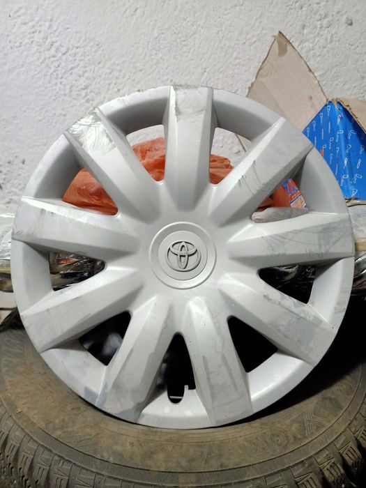 Колпак R 15. 16 Тойота оригинал
