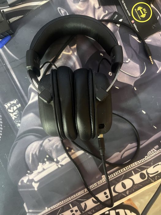Vand casti de gaming
