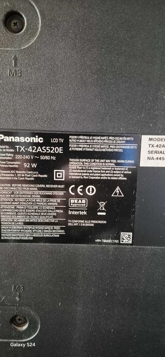 Телевизор Смарт 42 инча Панасоник.