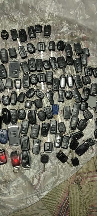 Нарязване,програмиране и ремонт на Авто ключове