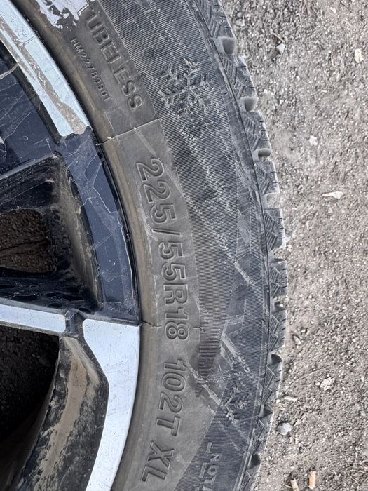 Продаю титанку r18 с шинами