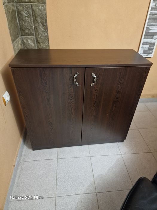 Кожен диван +маса+барче+висок двоен шкаф внос от Германия