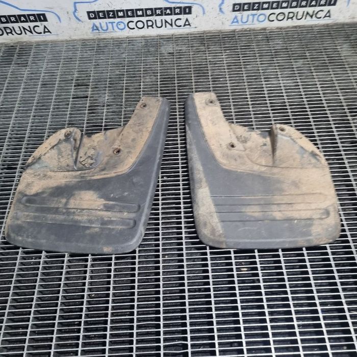 Aparatori noroi fata Toyota Hilux VII (Facelift 2008) (639)