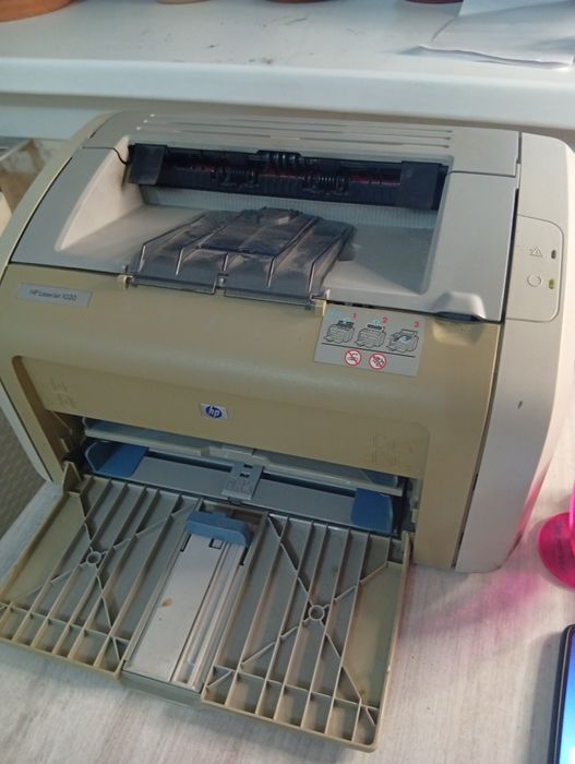 Принтер HP 1020...и Р 1102