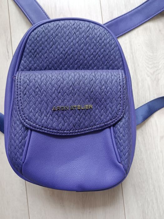 Нова, елегантна дамска раница