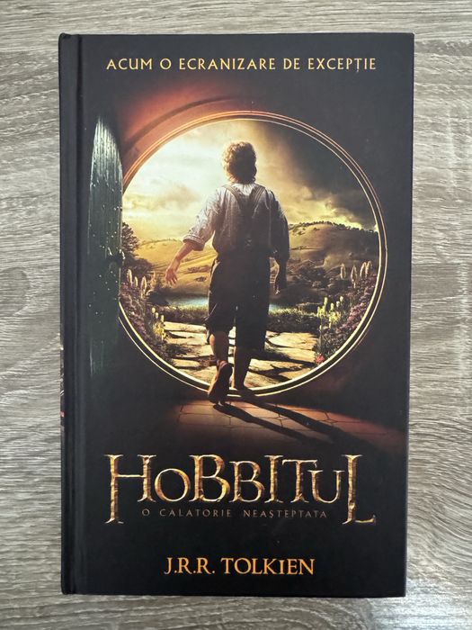 Stapanul Inelelor + Hobbitul - J. R. R. Tolkien