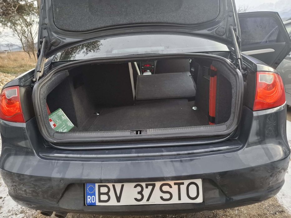 Seata Exeo  Negru Inmatriculat