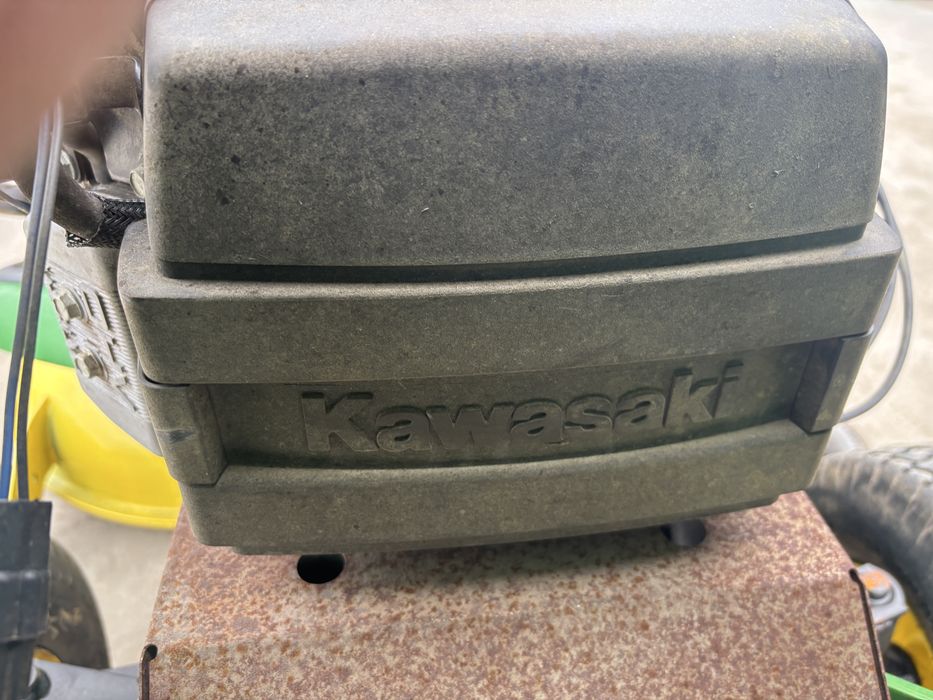 Джон Диър 18hp-Kawasaki