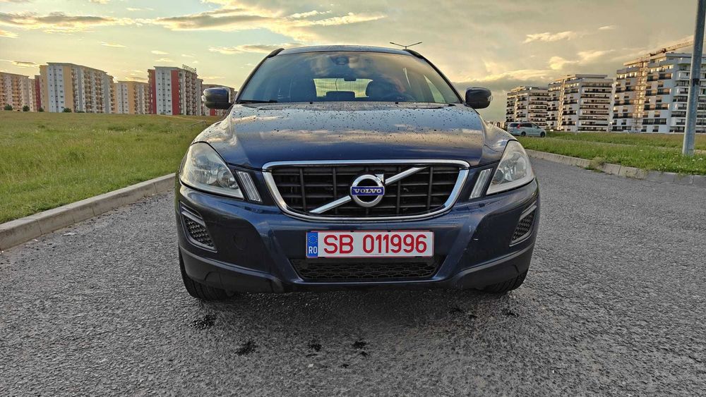 Volvo XC60, 2.0d, cu 5 pistoane, euro5 automat, 163cp - 2 chei - stare excelenta