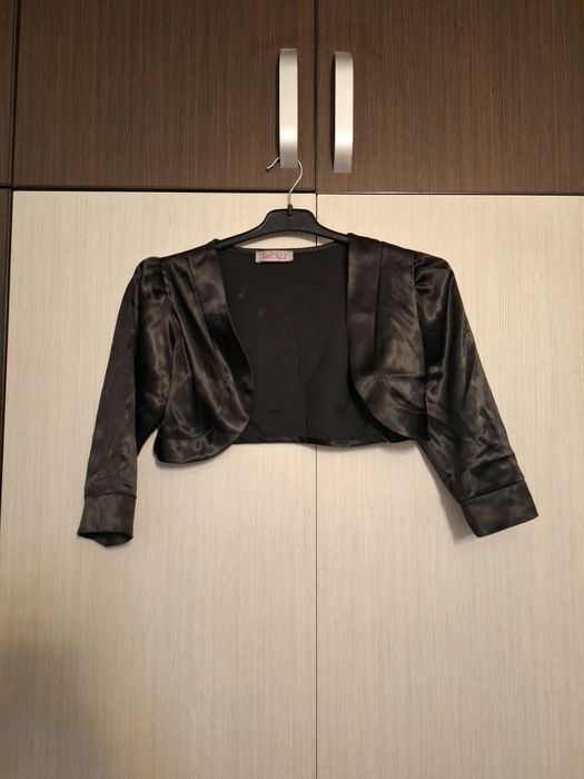 Bolero negru scurt