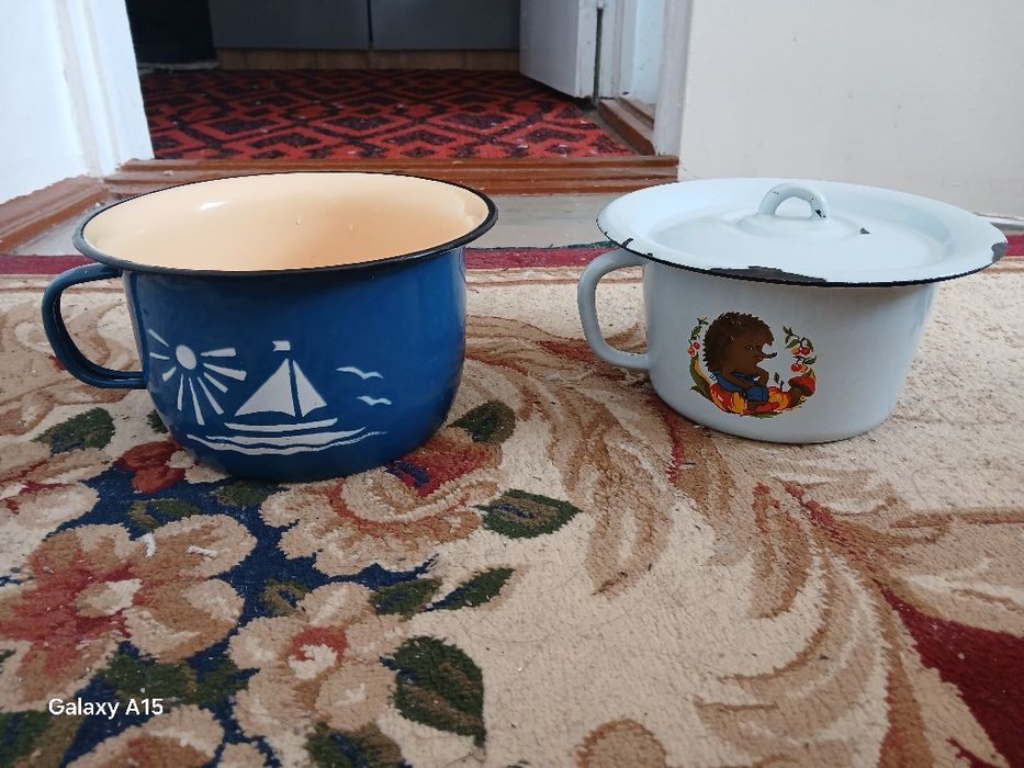 Эмалированный горшок