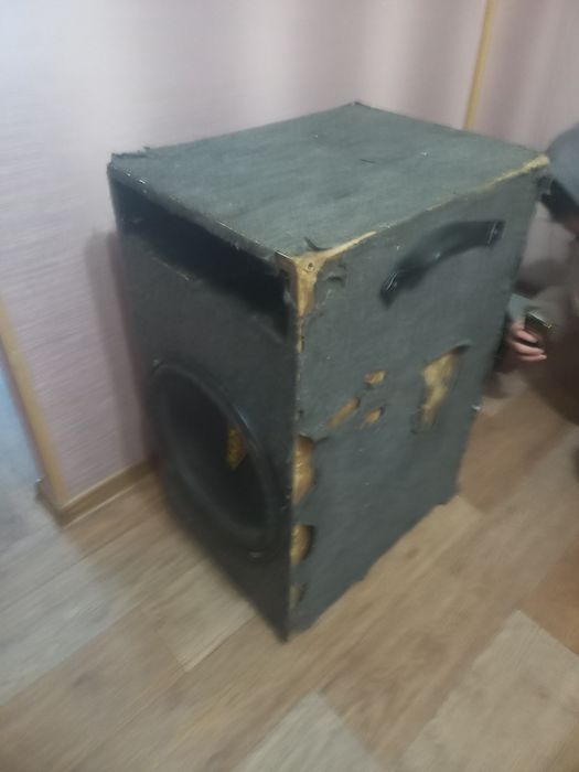Продам сабвуфер без уселителя