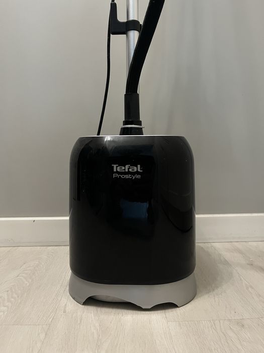 Отпариватель Tefal с плечиками