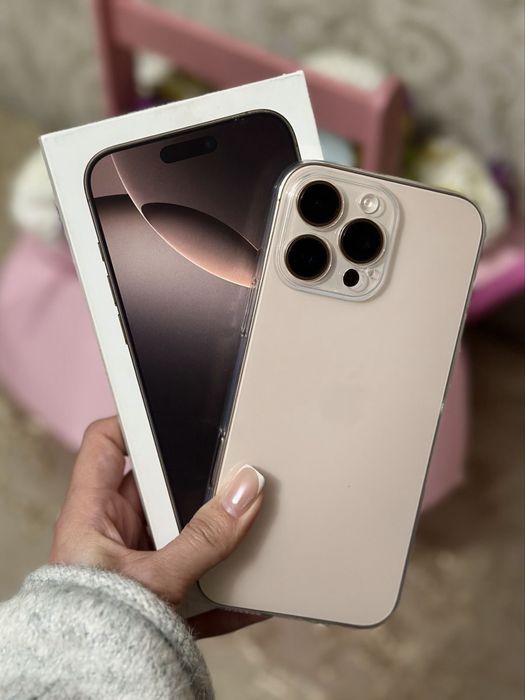 Iphone 16 pro max Desert titanium