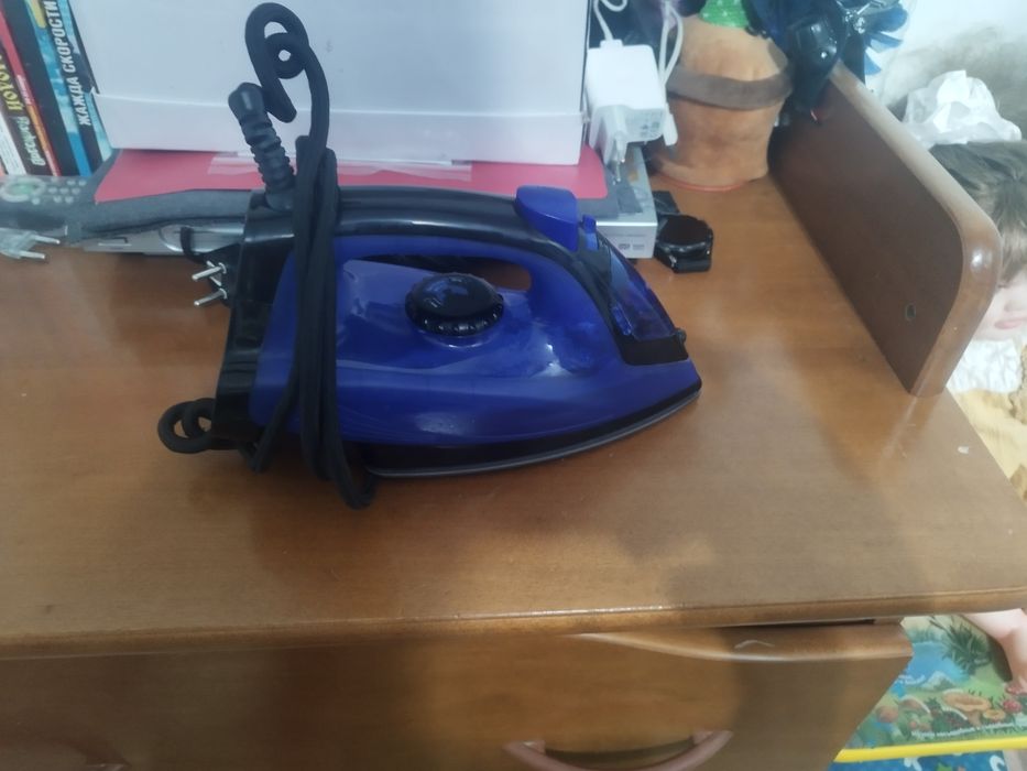 Утюг электрический Centek