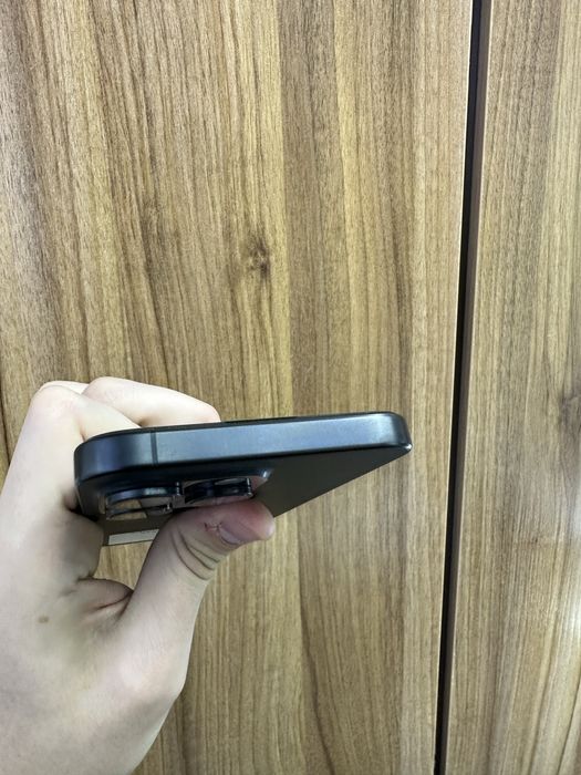 Iphone 15 pro max black 256 gb 90%